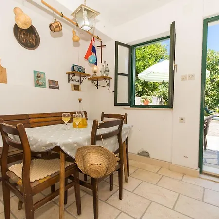 Apartment Lorenzo *