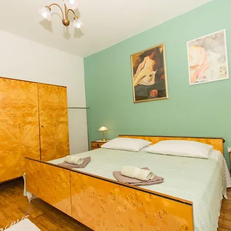 Lorenzo Apartment *