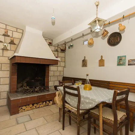 Lorenzo Apartment
